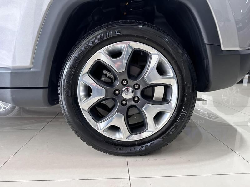 Jeep Compass Longitude 2.0 2019/2020 COVEL VEICULOS ENCANTADO / Carros no Vale Jeep Compass Longitude 2.0 2019/2020 COVEL VEICULOS ENCANTADO / Carros no Vale
