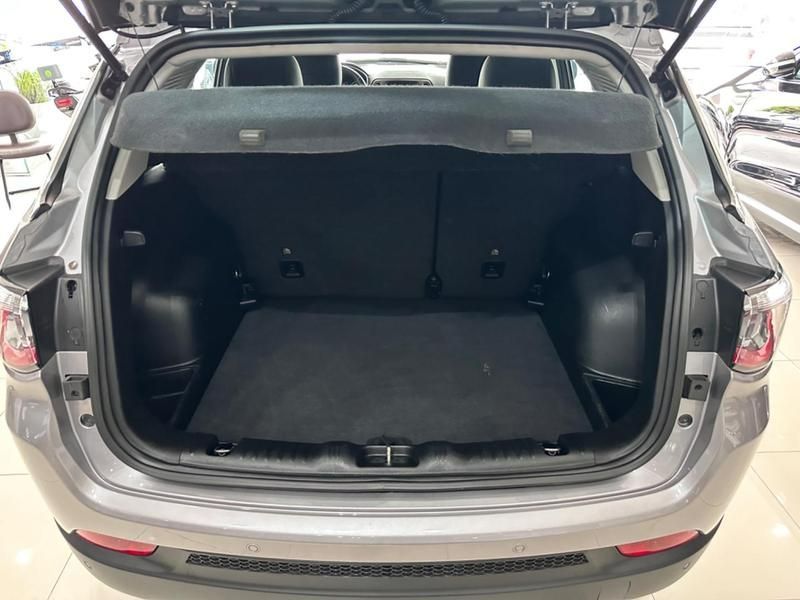 Jeep Compass Longitude 2.0 2019/2020 COVEL VEICULOS ENCANTADO / Carros no Vale Jeep Compass Longitude 2.0 2019/2020 COVEL VEICULOS ENCANTADO / Carros no Vale