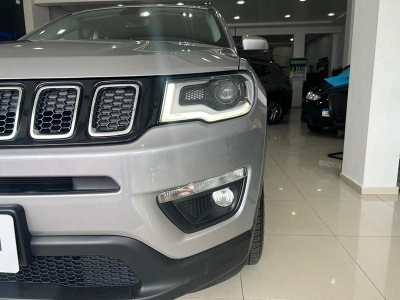 Jeep Compass Longitude 2.0 2019/2020 COVEL VEICULOS ENCANTADO / Carros no Vale Jeep Compass Longitude 2.0 2019/2020 COVEL VEICULOS ENCANTADO / Carros no Vale