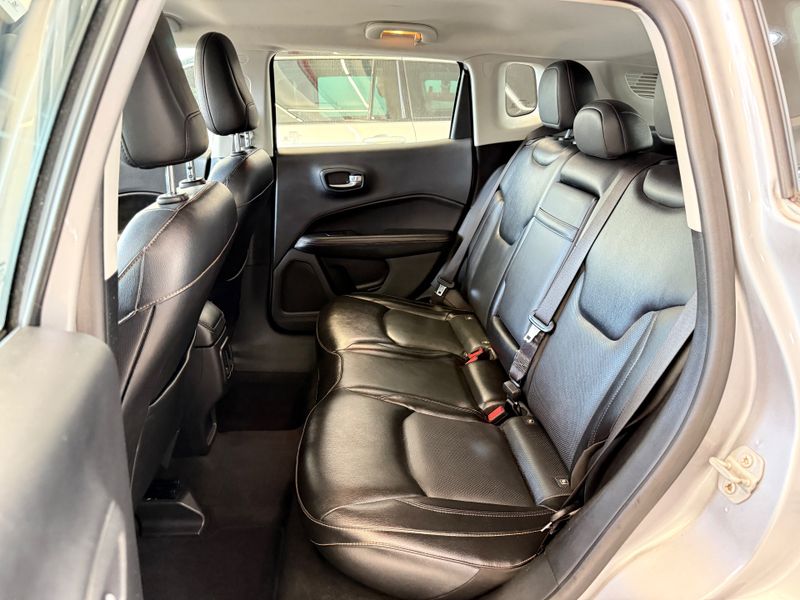 Jeep Compass Longitude 2.0 2019/2020 COVEL VEICULOS ENCANTADO / Carros no Vale Jeep Compass Longitude 2.0 2019/2020 COVEL VEICULOS ENCANTADO / Carros no Vale