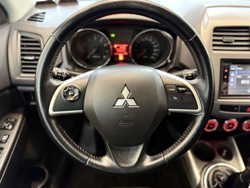 Mitsubishi Asx Outdoor 2.0 4×4 16v 160 Cv Mec. 2015/2016 COVEL VEICULOS ENCANTADO / Carros no Vale