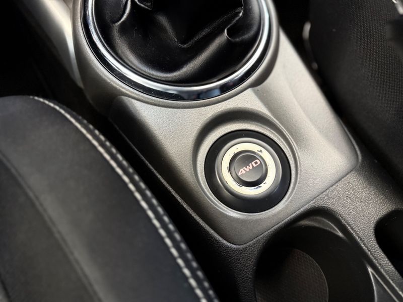 Mitsubishi Asx Outdoor 2.0 4×4 16v 160 Cv Mec. 2015/2016 COVEL VEICULOS ENCANTADO / Carros no Vale