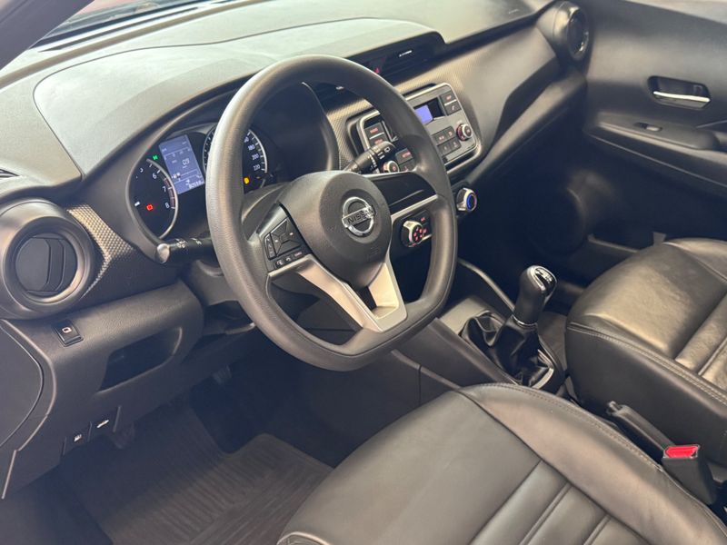Nissan Kicks 1.6 16v Flexstart S 2018/2019 COVEL VEICULOS ENCANTADO / Carros no Vale