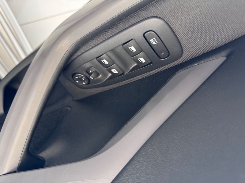 Peugeot 208 Active 2019/2020 COVEL VEICULOS ENCANTADO / Carros no Vale Peugeot 208 Active 2019/2020 COVEL VEICULOS ENCANTADO / Carros no Vale