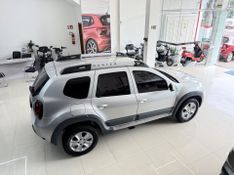 Renault Duster Dynamique 2.0 16v Hi 2015/2016 COVEL VEICULOS ENCANTADO / Carros no Vale