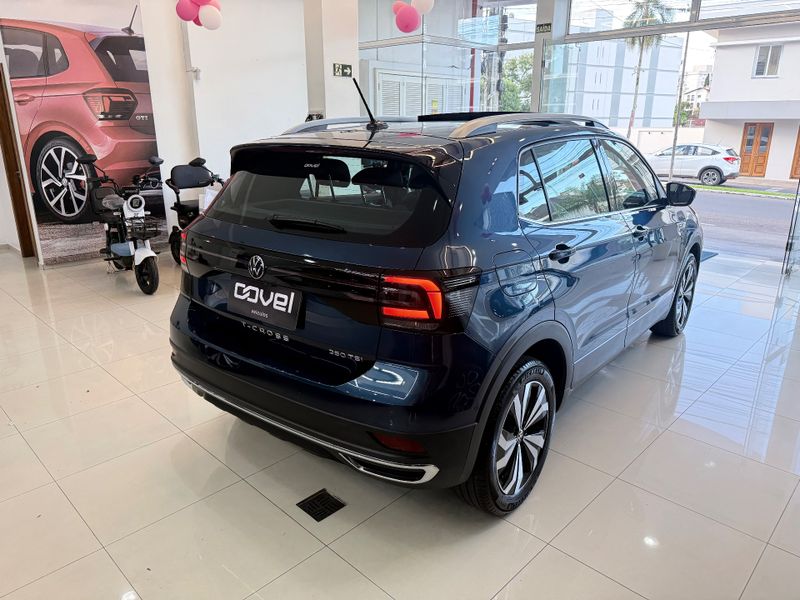 Volkswagen T-cross Highline 1.4 Tsi 16v 2023/2024 COVEL VEICULOS ENCANTADO / Carros no Vale