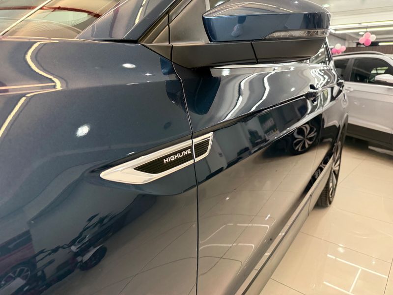 Volkswagen T-cross Highline 1.4 Tsi 16v 2023/2024 COVEL VEICULOS ENCANTADO / Carros no Vale