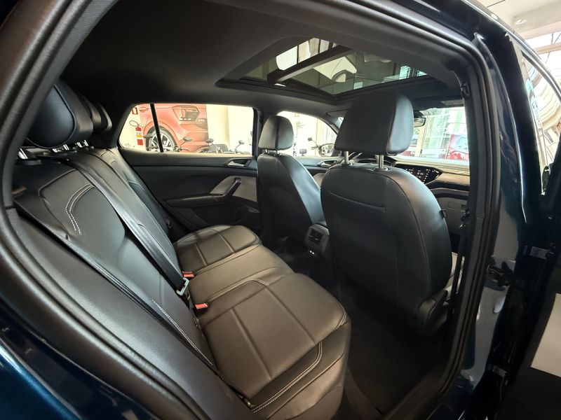 Volkswagen T-cross Highline 1.4 Tsi 16v 2023/2024 COVEL VEICULOS ENCANTADO / Carros no Vale