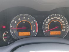 Toyota COROLLA XEi 1.8 2010 GRASSI VEÍCULOS LAJEADO / Carros no Vale