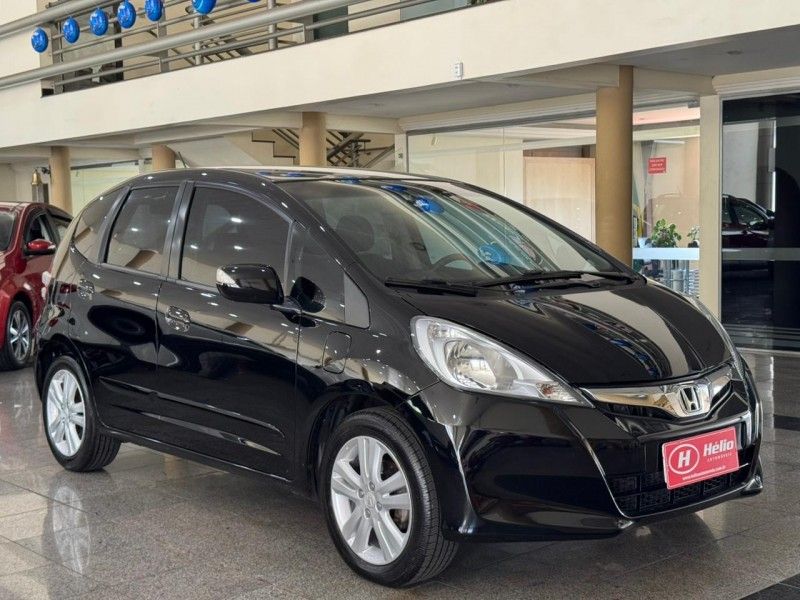 Honda FIT LX 1.5 2014 HÉLIO AUTOMÓVEIS LAJEADO / Carros no Vale