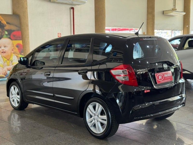 Honda FIT LX 1.5 2014 HÉLIO AUTOMÓVEIS LAJEADO / Carros no Vale
