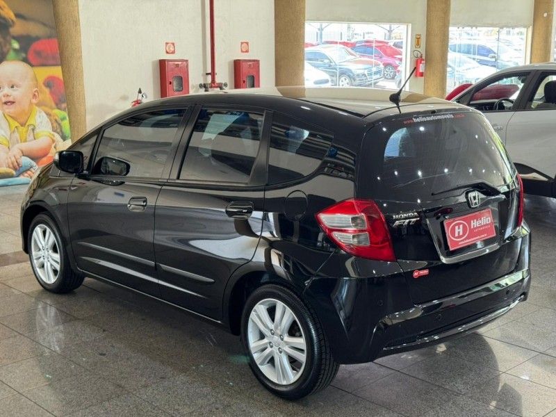 Honda FIT LX 1.5 2014 HÉLIO AUTOMÓVEIS LAJEADO / Carros no Vale