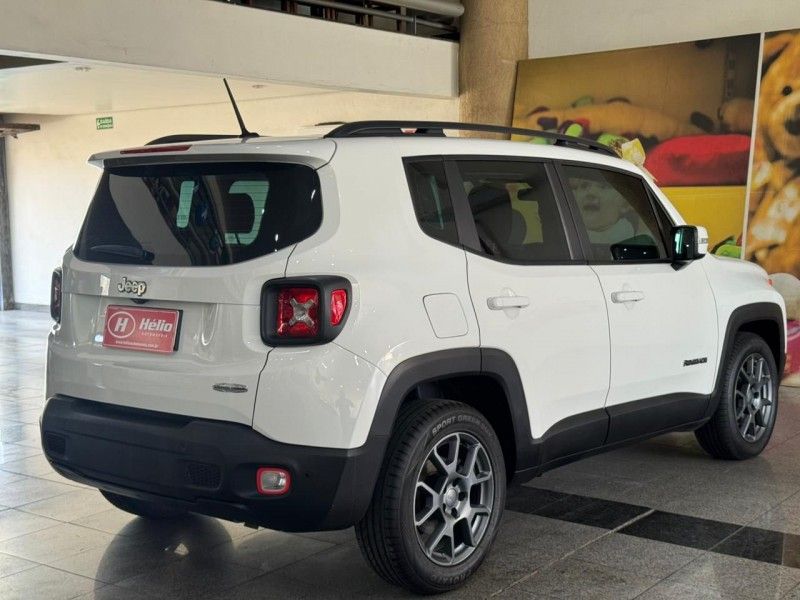 Jeep RENEGADE LONGITUDE 1.8 2016 HÉLIO AUTOMÓVEIS LAJEADO / Carros no Vale