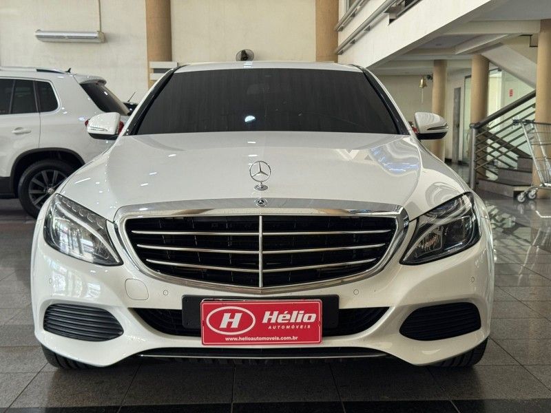 Mercedes-Benz C 180 EXCLUSIVE 1.6 TURBO 2018 HÉLIO AUTOMÓVEIS LAJEADO / Carros no Vale