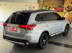 Mitsubishi OUTLANDER 2.0 2016 HÉLIO AUTOMÓVEIS LAJEADO / Carros no Vale