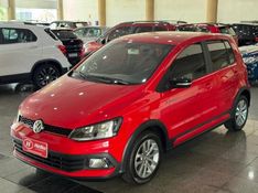 Volkswagen FOX PEPPER 1.6 2015 HÉLIO AUTOMÓVEIS LAJEADO / Carros no Vale