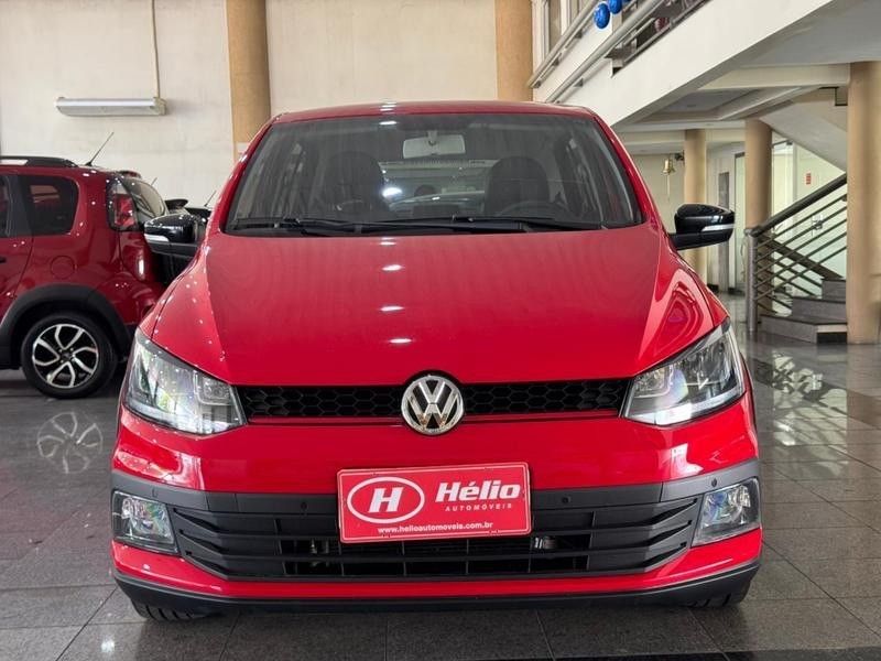 Volkswagen FOX PEPPER 1.6 2015 HÉLIO AUTOMÓVEIS LAJEADO / Carros no Vale