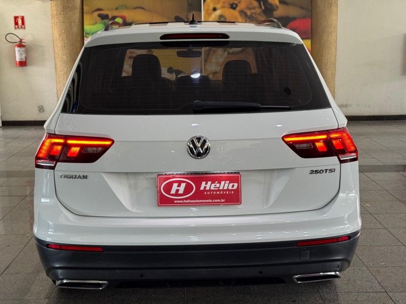 Volkswagen TIGUAN ALLSPACE 250 1.4 TSI 2019 HÉLIO AUTOMÓVEIS LAJEADO / Carros no Vale