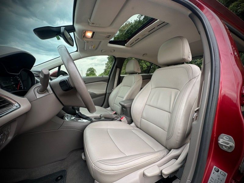 Chevrolet CRUZE SPORT LTZ 1.4 2018 NEUMANN VEÍCULOS ARROIO DO MEIO / Carros no Vale