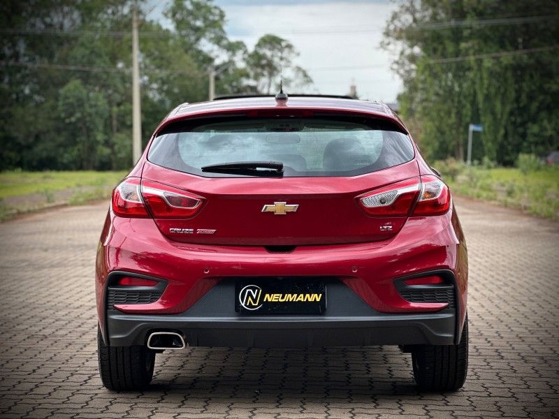 Chevrolet CRUZE SPORT LTZ 1.4 2018 NEUMANN VEÍCULOS ARROIO DO MEIO / Carros no Vale