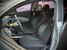 Chevrolet ONIX LT 1.4 2019 NEUMANN VEÍCULOS ARROIO DO MEIO / Carros no Vale