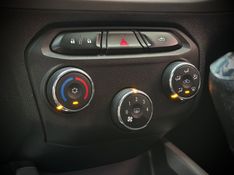 Chevrolet ONIX LT 1.4 2019 NEUMANN VEÍCULOS ARROIO DO MEIO / Carros no Vale