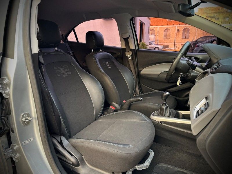 Chevrolet ONIX LT 1.4 2019 NEUMANN VEÍCULOS ARROIO DO MEIO / Carros no Vale Chevrolet ONIX LT 1.4 2019 NEUMANN VEÍCULOS ARROIO DO MEIO / Carros no Vale