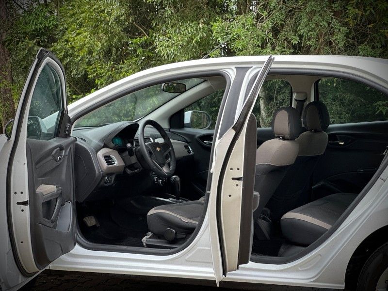 Chevrolet PRISMA LTZ 1.4 2014 NEUMANN VEÍCULOS ARROIO DO MEIO / Carros no Vale Chevrolet PRISMA LTZ 1.4 2014 NEUMANN VEÍCULOS ARROIO DO MEIO / Carros no Vale