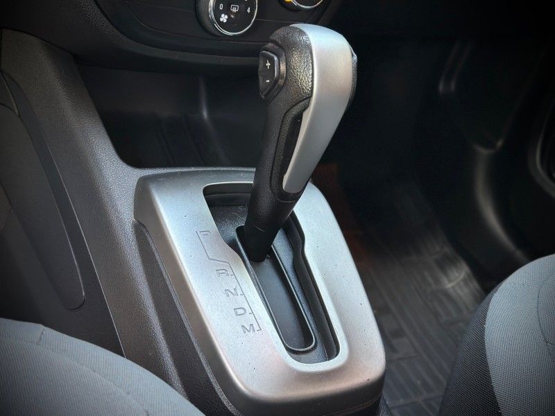 Chevrolet SPIN LTZ 1.8 2018 NEUMANN VEÍCULOS ARROIO DO MEIO / Carros no Vale Chevrolet SPIN LTZ 1.8 2018 NEUMANN VEÍCULOS ARROIO DO MEIO / Carros no Vale