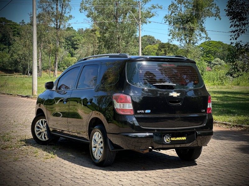 Chevrolet SPIN LTZ 1.8 2018 NEUMANN VEÍCULOS ARROIO DO MEIO / Carros no Vale Chevrolet SPIN LTZ 1.8 2018 NEUMANN VEÍCULOS ARROIO DO MEIO / Carros no Vale