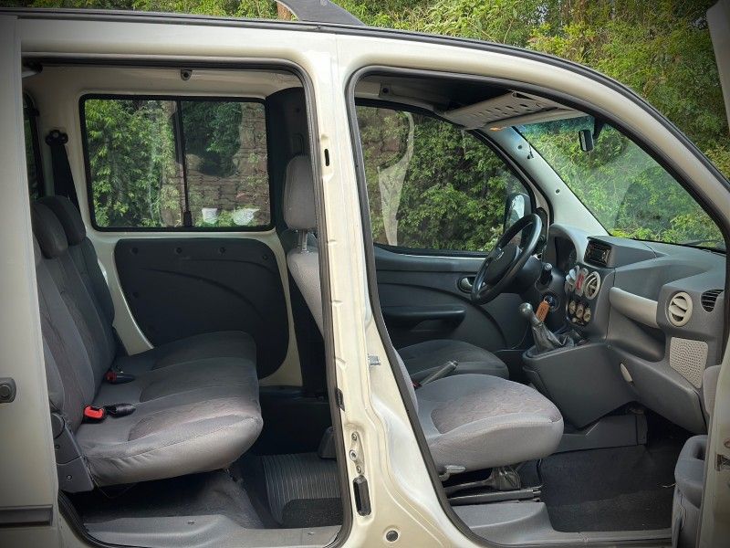 Fiat DOBLO ELX 1.8 2008 NEUMANN VEÍCULOS ARROIO DO MEIO / Carros no Vale