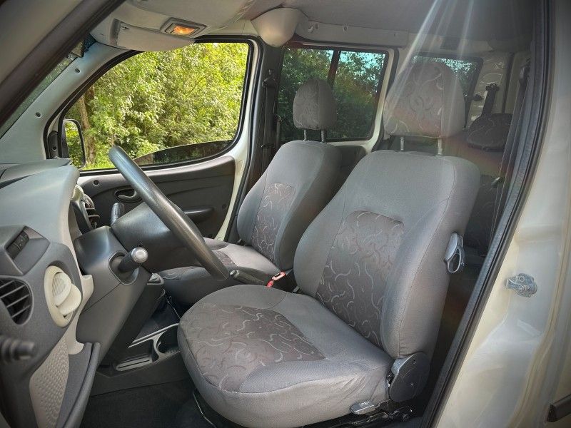 Fiat DOBLO ELX 1.8 2008 NEUMANN VEÍCULOS ARROIO DO MEIO / Carros no Vale