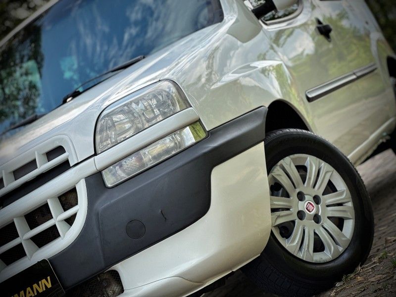 Fiat DOBLO ELX 1.8 2008 NEUMANN VEÍCULOS ARROIO DO MEIO / Carros no Vale