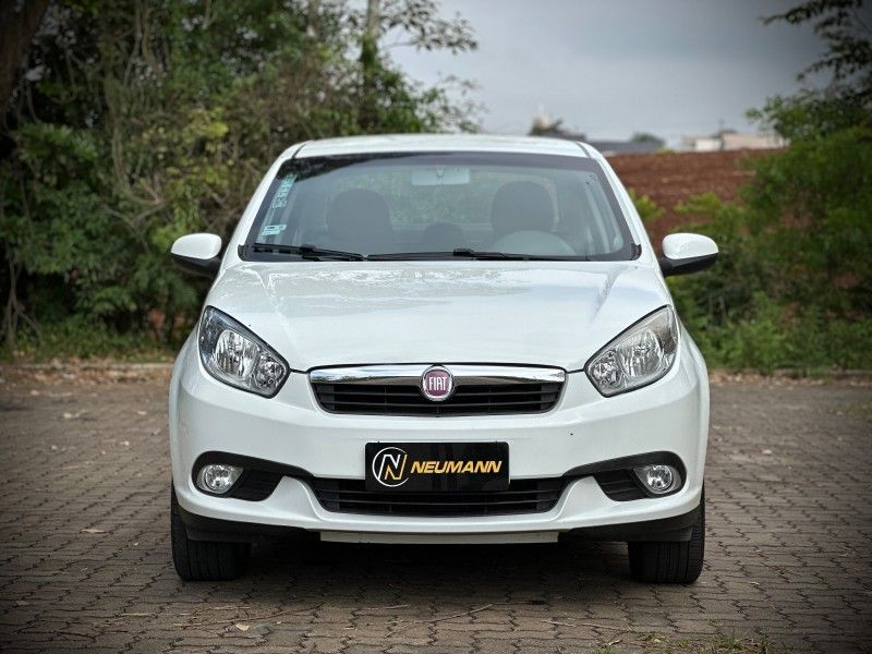 Fiat GRAND SIENA ESSENCE 1.6 2013 NEUMANN VEÍCULOS ARROIO DO MEIO / Carros no Vale Fiat GRAND SIENA ESSENCE 1.6 2013 NEUMANN VEÍCULOS ARROIO DO MEIO / Carros no Vale