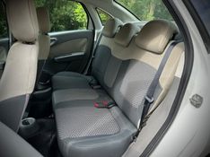 Fiat GRAND SIENA ESSENCE 1.6 2013 NEUMANN VEÍCULOS ARROIO DO MEIO / Carros no Vale