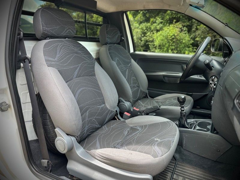 Fiat STRADA HARD WORKING 1.4 2017 NEUMANN VEÍCULOS ARROIO DO MEIO / Carros no Vale