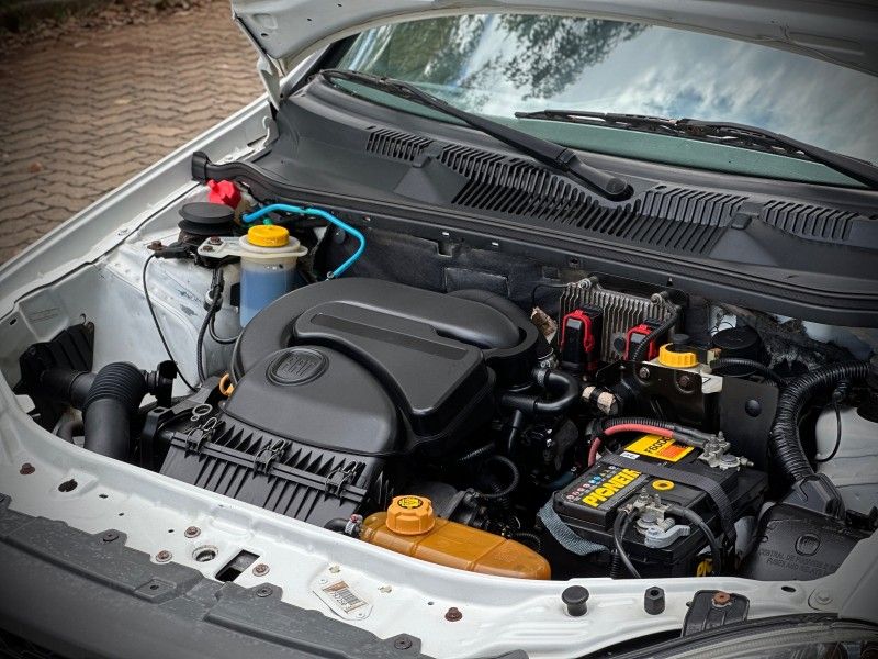 Fiat STRADA HARD WORKING 1.4 2017 NEUMANN VEÍCULOS ARROIO DO MEIO / Carros no Vale