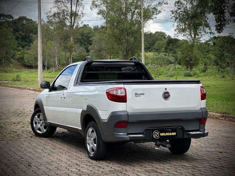 Fiat STRADA HARD WORKING 1.4 2017 NEUMANN VEÍCULOS ARROIO DO MEIO / Carros no Vale