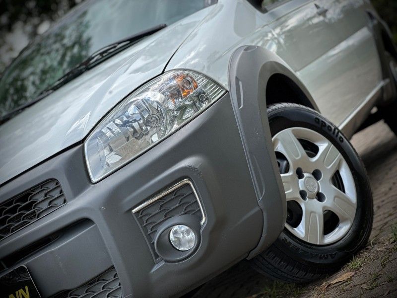 Fiat STRADA HARD WORKING 1.4 2017 NEUMANN VEÍCULOS ARROIO DO MEIO / Carros no Vale