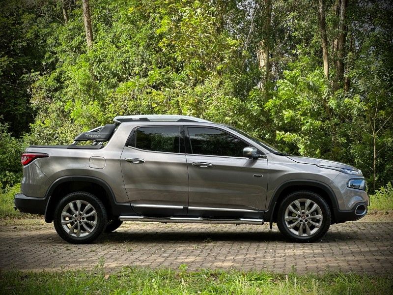 Fiat TORO RANCH 2.0 4X4 2019 NEUMANN VEÍCULOS ARROIO DO MEIO / Carros no Vale Fiat TORO RANCH 2.0 4X4 2019 NEUMANN VEÍCULOS ARROIO DO MEIO / Carros no Vale