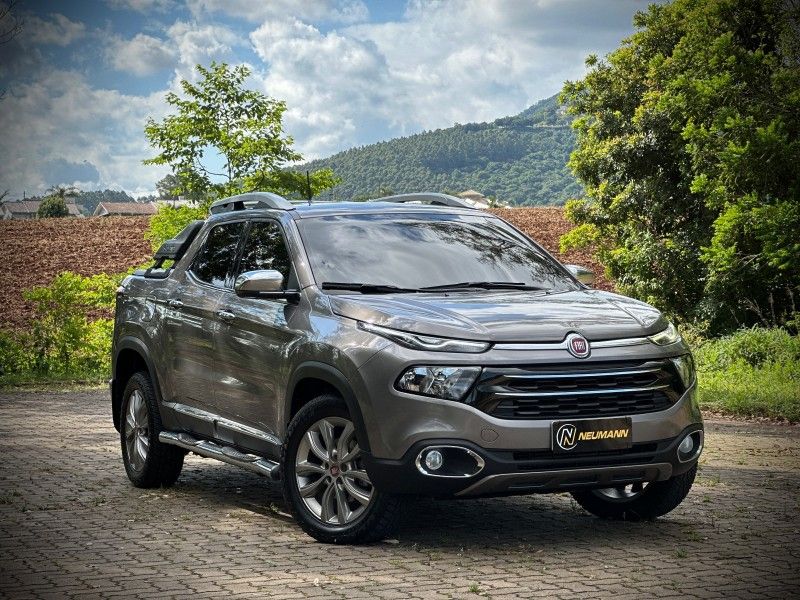 Fiat TORO RANCH 2.0 4X4 2019 NEUMANN VEÍCULOS ARROIO DO MEIO / Carros no Vale Fiat TORO RANCH 2.0 4X4 2019 NEUMANN VEÍCULOS ARROIO DO MEIO / Carros no Vale