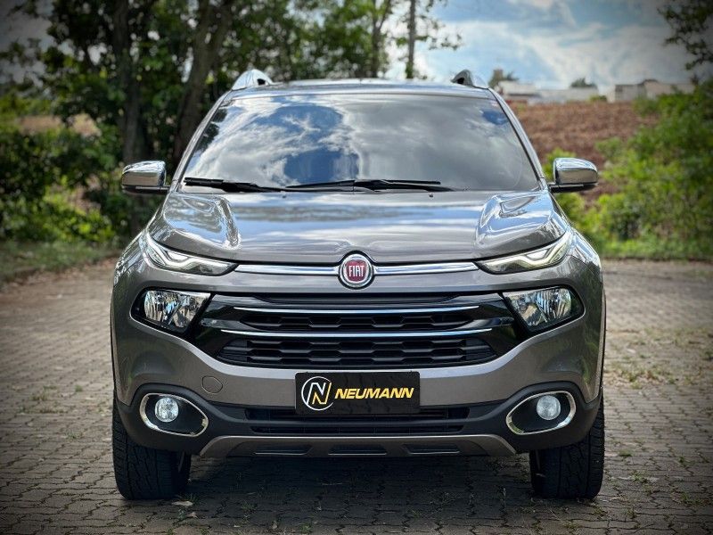 Fiat TORO RANCH 2.0 4X4 2019 NEUMANN VEÍCULOS ARROIO DO MEIO / Carros no Vale Fiat TORO RANCH 2.0 4X4 2019 NEUMANN VEÍCULOS ARROIO DO MEIO / Carros no Vale