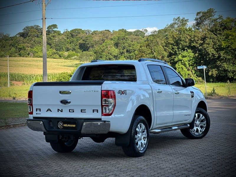 Ford RANGER C.DUPLA LIMITED 3.2 4×4 2018 NEUMANN VEÍCULOS ARROIO DO MEIO / Carros no Vale
