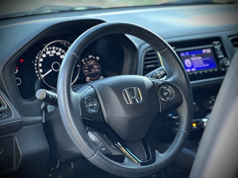 Honda HR-V EX 1.8 2016 NEUMANN VEÍCULOS ARROIO DO MEIO / Carros no Vale Honda HR-V EX 1.8 2016 NEUMANN VEÍCULOS ARROIO DO MEIO / Carros no Vale