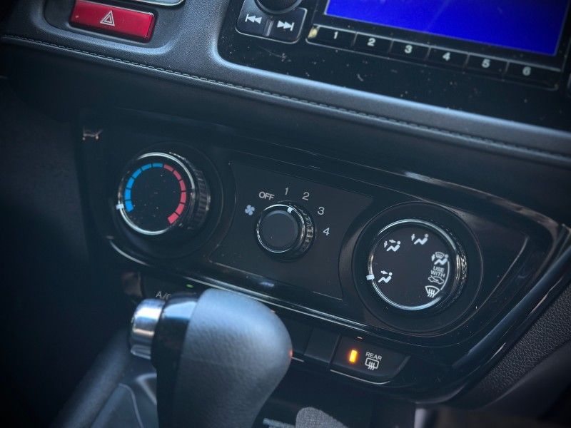 Honda HR-V EX 1.8 2016 NEUMANN VEÍCULOS ARROIO DO MEIO / Carros no Vale Honda HR-V EX 1.8 2016 NEUMANN VEÍCULOS ARROIO DO MEIO / Carros no Vale