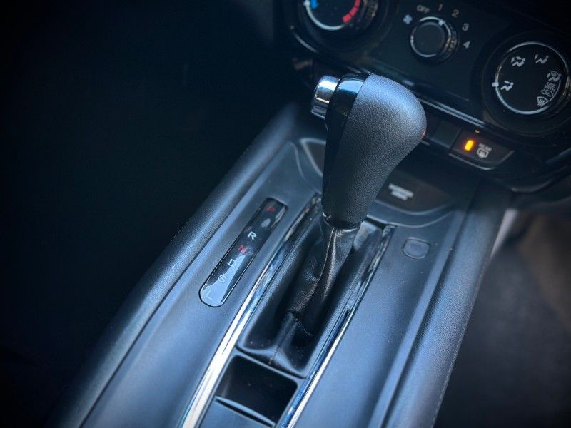 Honda HR-V EX 1.8 2016 NEUMANN VEÍCULOS ARROIO DO MEIO / Carros no Vale Honda HR-V EX 1.8 2016 NEUMANN VEÍCULOS ARROIO DO MEIO / Carros no Vale