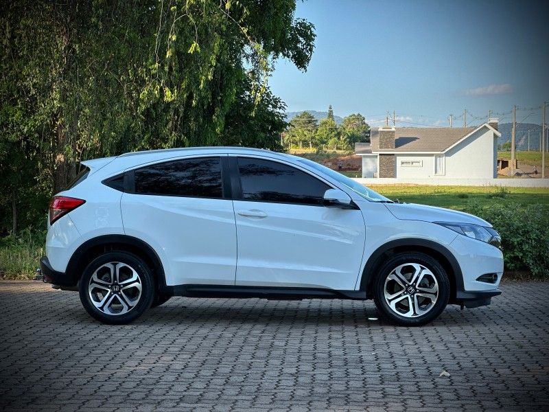 Honda HR-V EX 1.8 2016 NEUMANN VEÍCULOS ARROIO DO MEIO / Carros no Vale Honda HR-V EX 1.8 2016 NEUMANN VEÍCULOS ARROIO DO MEIO / Carros no Vale