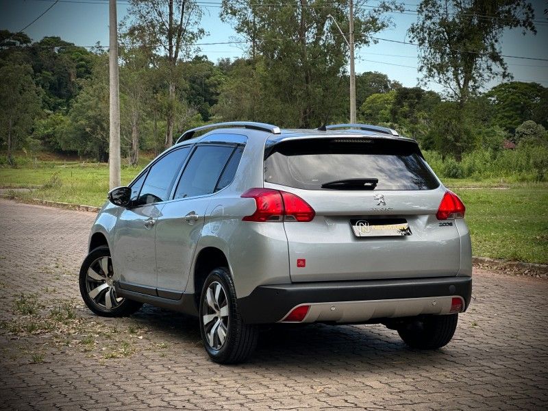 Peugeot 2008 GRIFFE 1.6 2017 NEUMANN VEÍCULOS ARROIO DO MEIO / Carros no Vale Peugeot 2008 GRIFFE 1.6 2017 NEUMANN VEÍCULOS ARROIO DO MEIO / Carros no Vale