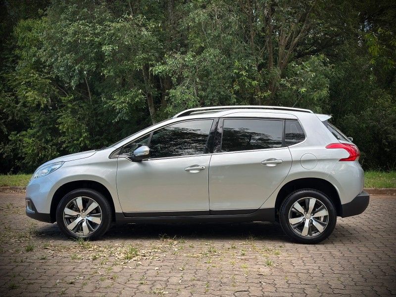 Peugeot 2008 GRIFFE 1.6 2017 NEUMANN VEÍCULOS ARROIO DO MEIO / Carros no Vale Peugeot 2008 GRIFFE 1.6 2017 NEUMANN VEÍCULOS ARROIO DO MEIO / Carros no Vale