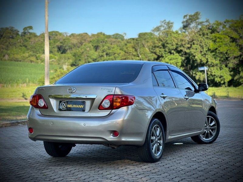 Toyota COROLLA SE-G 1.8 2010 NEUMANN VEÍCULOS ARROIO DO MEIO / Carros no Vale Toyota COROLLA SE-G 1.8 2010 NEUMANN VEÍCULOS ARROIO DO MEIO / Carros no Vale